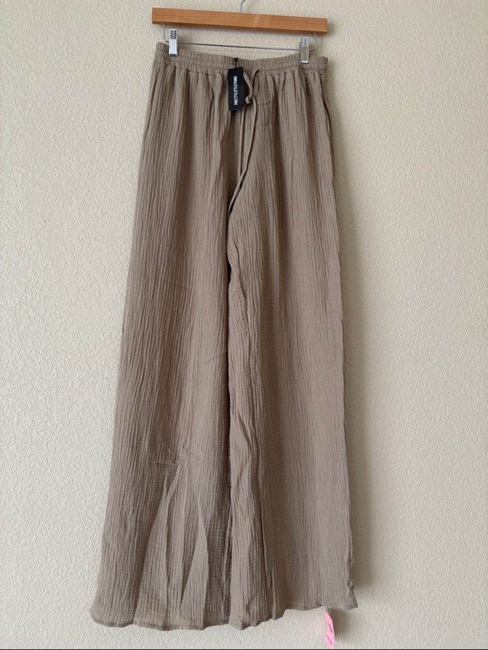 PrettyLittleThing Wide Leg Textured Pants- NWT